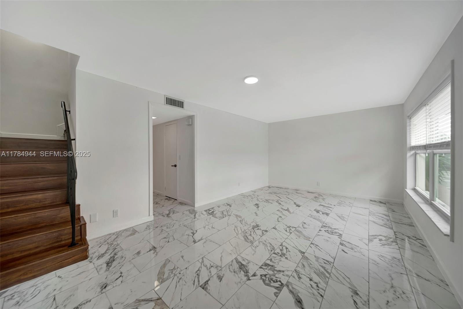 4165 SW 66th Way 137 — photo 2