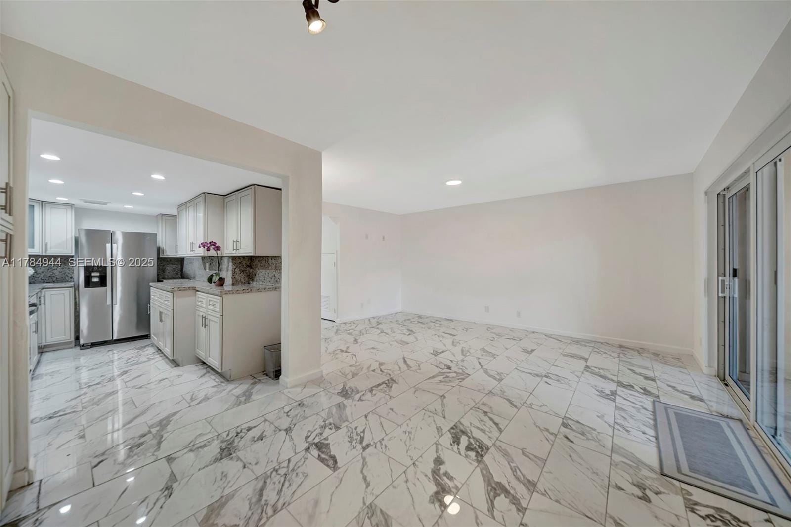 4165 SW 66th Way 137 — photo 10