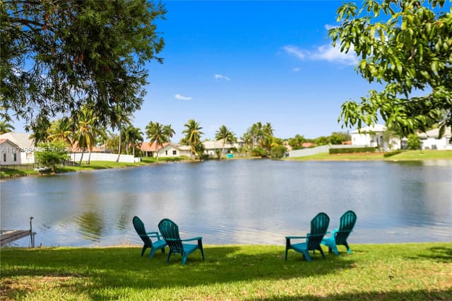 14201 Summersville Place, sold in Shenandoah Section Two, Davie, FL