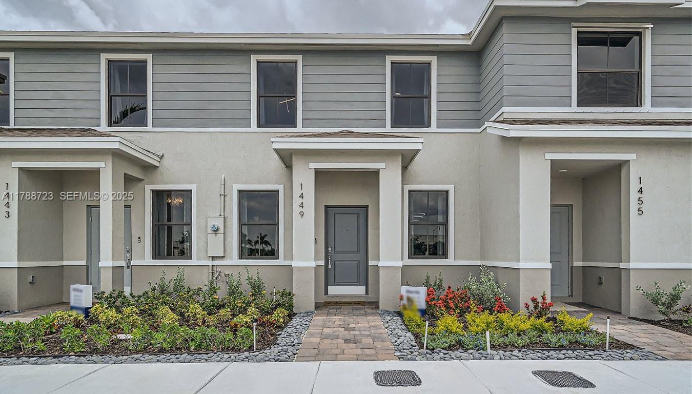1472 NE 3rd Avenue, Florida City, FL 33034