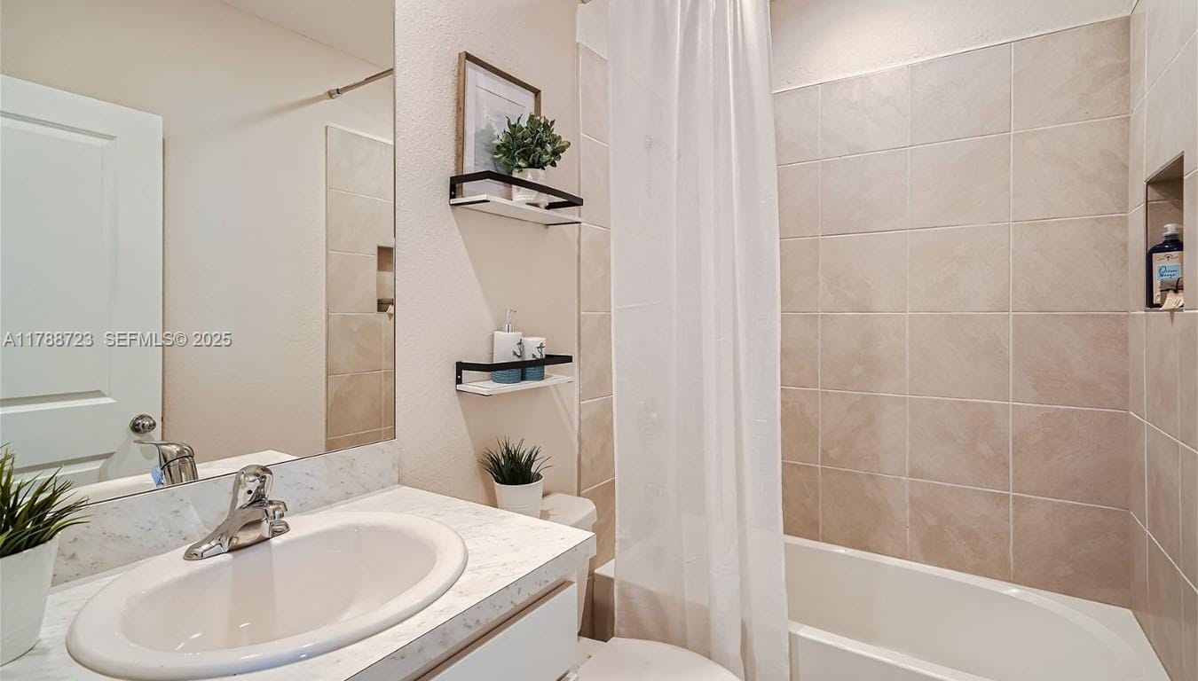 1472 NE 3rd Avenue, Florida City, FL 33034 photo 19