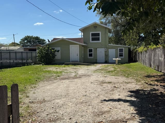 1612 NW 51st Terrace, sold in Fairhaven Gardens, Miami, FL