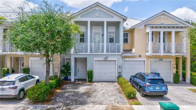 7514 NW 108th Path, sold in Reserve At Doral East, Doral, FL