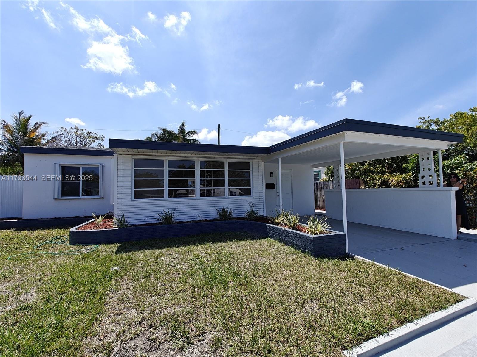 5373 NE 3rd Terrace, Oakland Park, FL 33334
