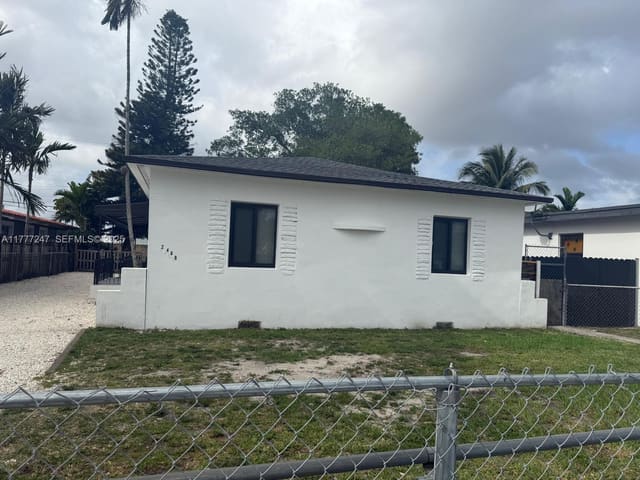 2469 NW 35th Street, sold in Melrose Heights, Miami, FL