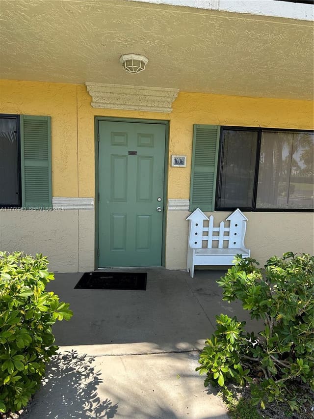 1606 W Meadows W Circle 1606, Boynton Beach, FL 33436