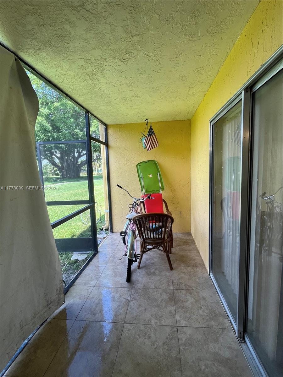 1606 W Meadows W Circle 1606, Boynton Beach, FL 33436 photo 2