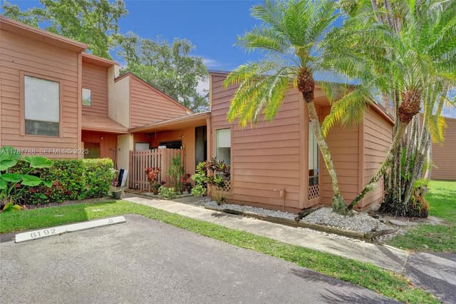 6192 Laurel Lane D, Tamarac, FL 33319