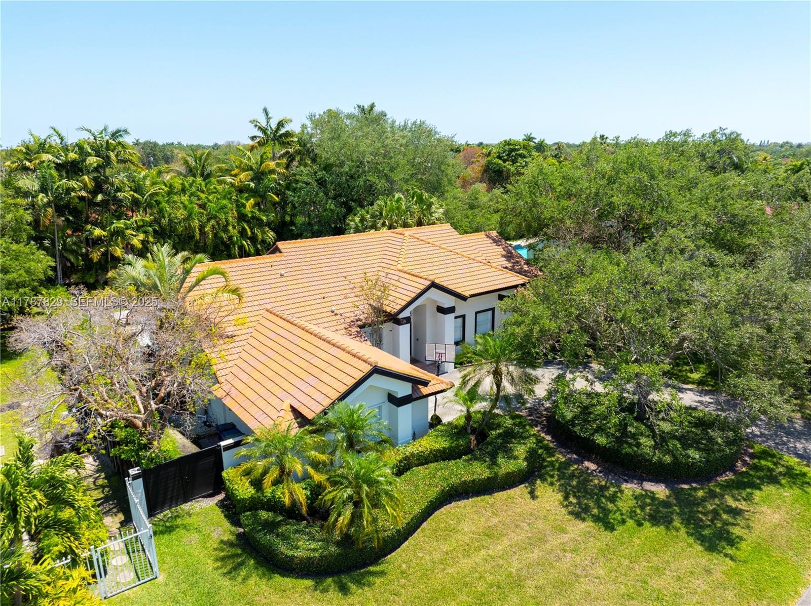16125 SW 84th Place, Palmetto Bay, FL 33157 photo 1
