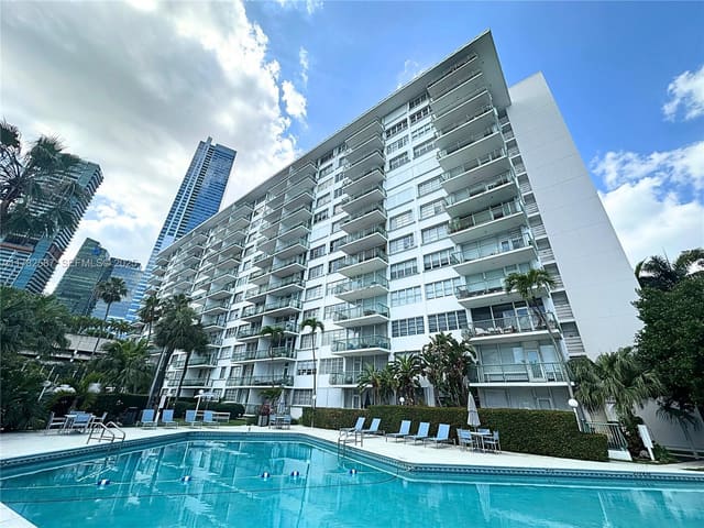 1408 Brickell Bay Drive 1104, sold in Brickell Bay Tower Condo, Miami, FL
