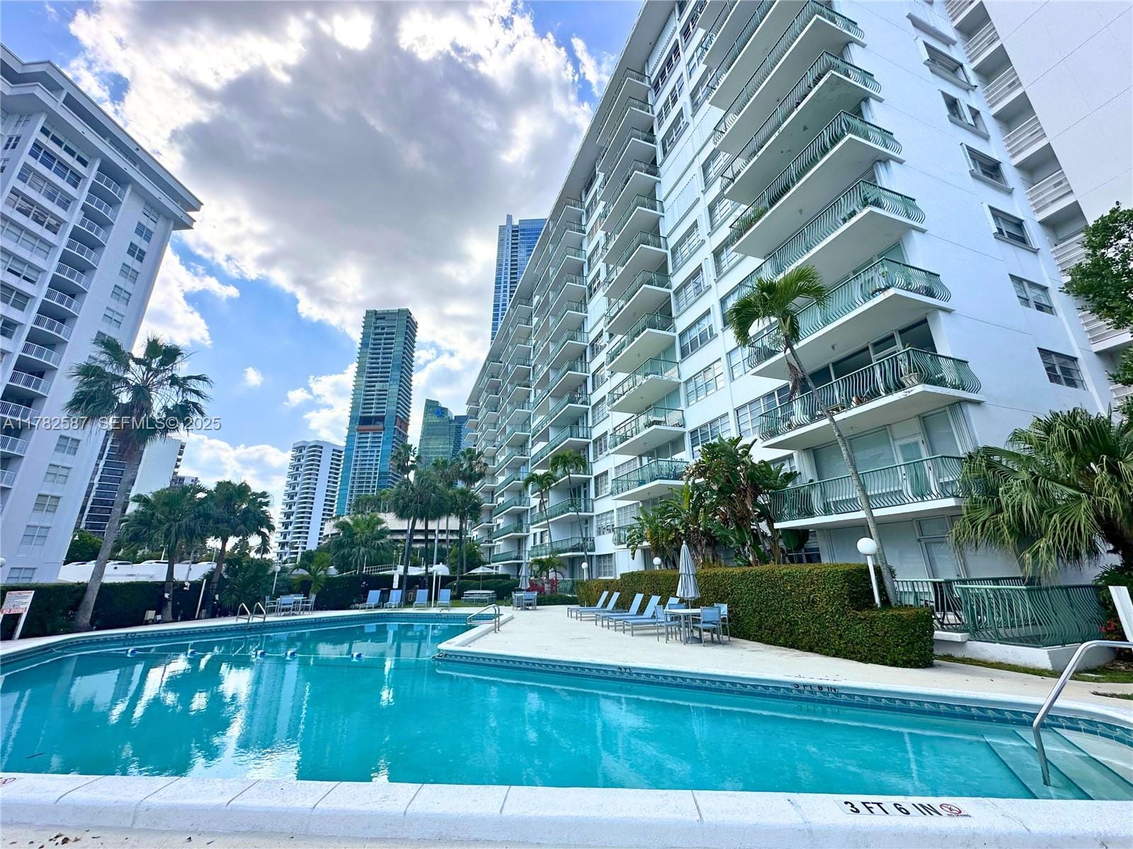 1408 Brickell Bay Drive 1104, Miami, FL 33131 photo 2