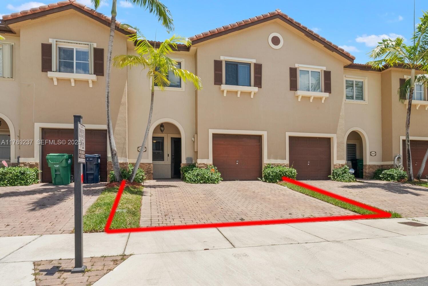 3 bedroom home for sale at 21937 88th, Cutler Bay, FL 33190 — $400,000