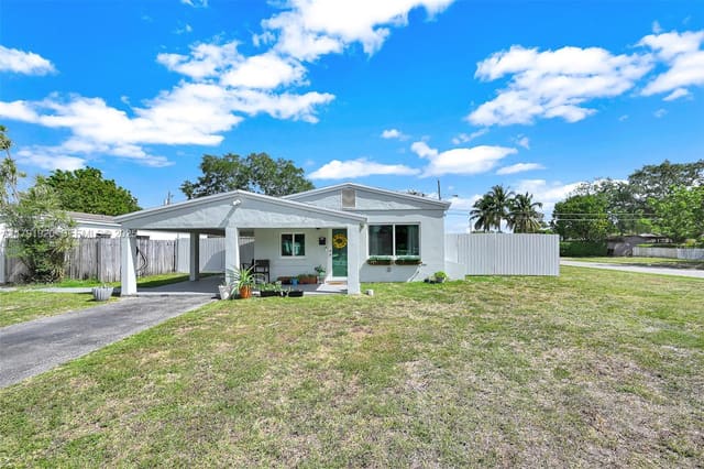 1595 NE 174th Street, North Miami Beach, FL 33162