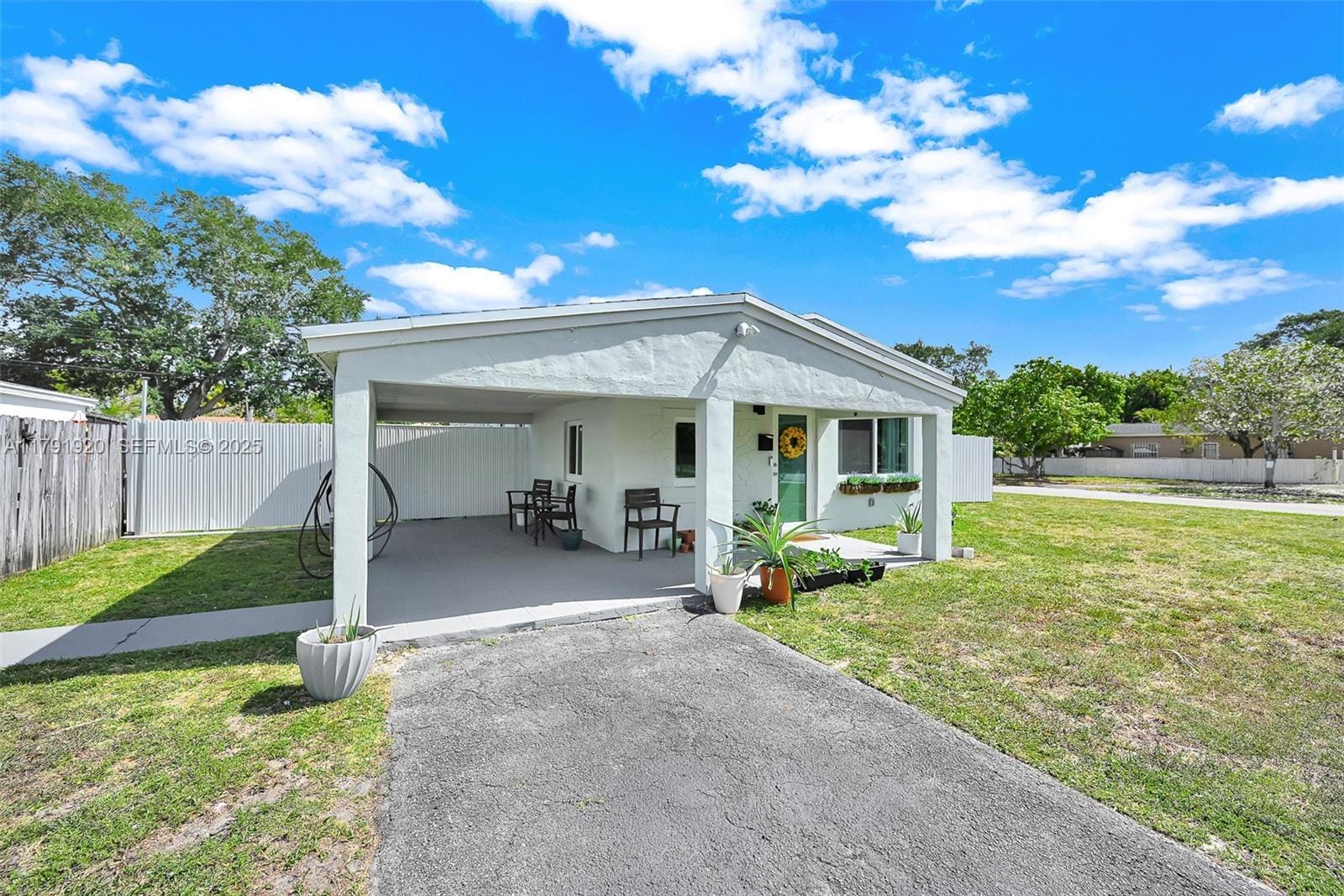 1595 NE 174th Street, North Miami Beach, FL 33162 photo 2