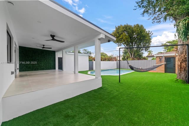 31 Carlisle Drive, Miami Springs, FL 33166