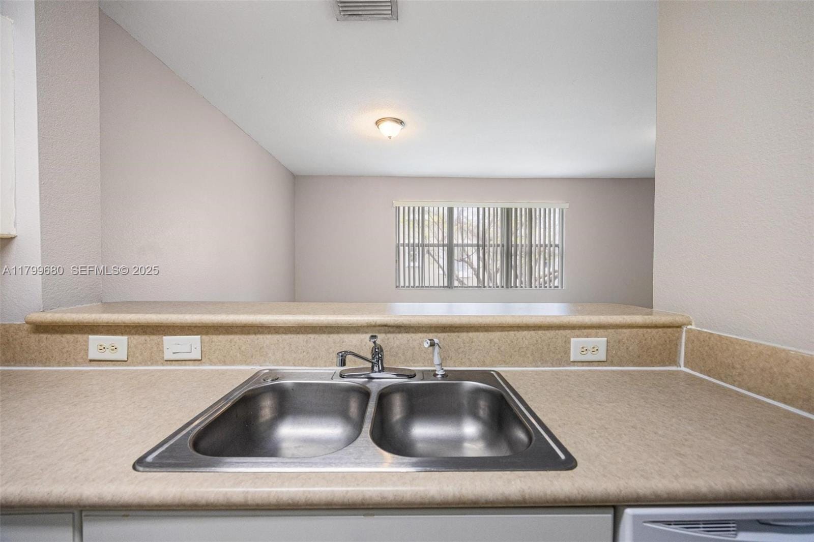2933 SE 2nd Street 20, Homestead, FL 33033 photo 4