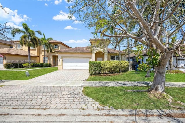 23712 SW 106th Place, Homestead, FL 33032