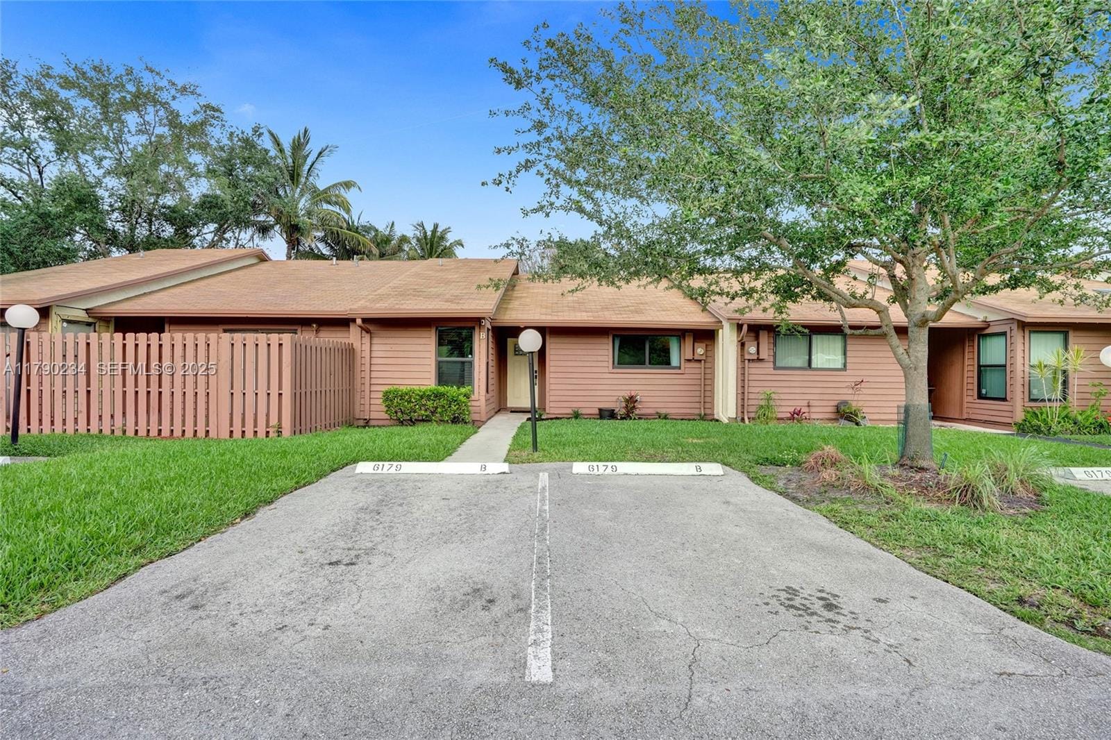 6179 Pine Tree Lane B, Tamarac, FL 33319