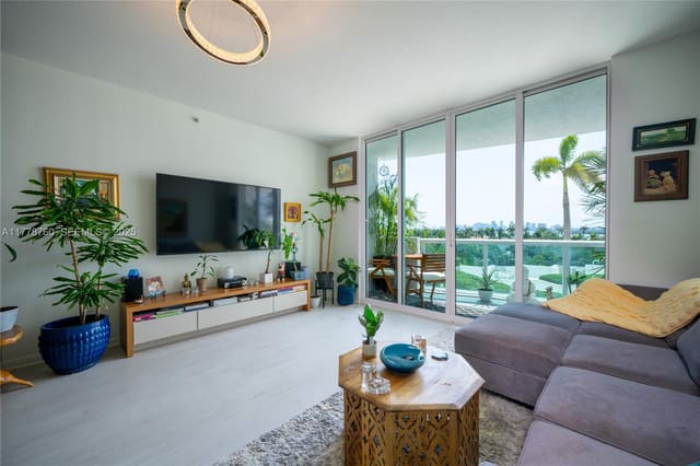 7900 Harbor Island Drive 611, North Bay Village, FL 33141