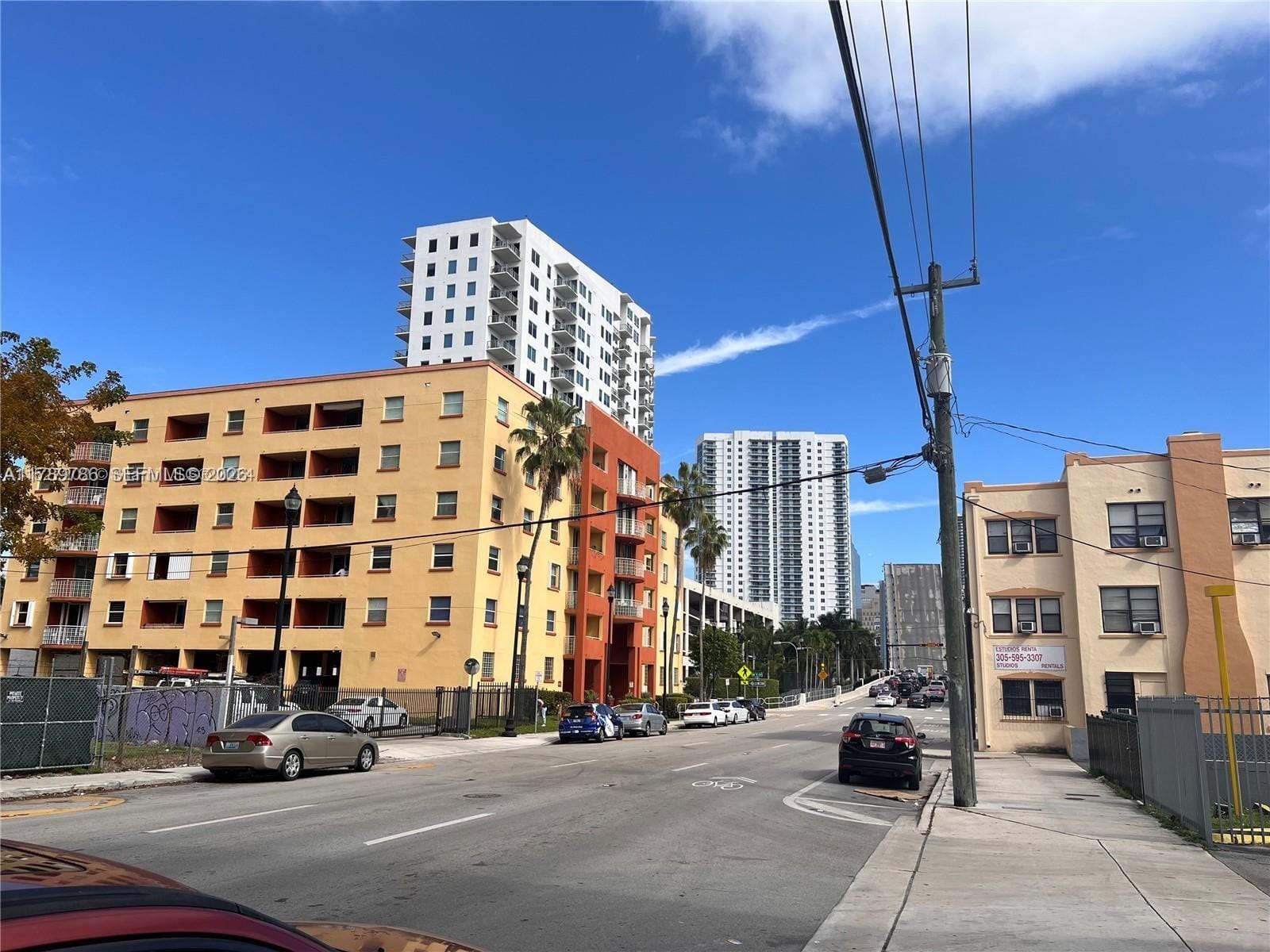 546 SW 1st Street 611 — photo 12