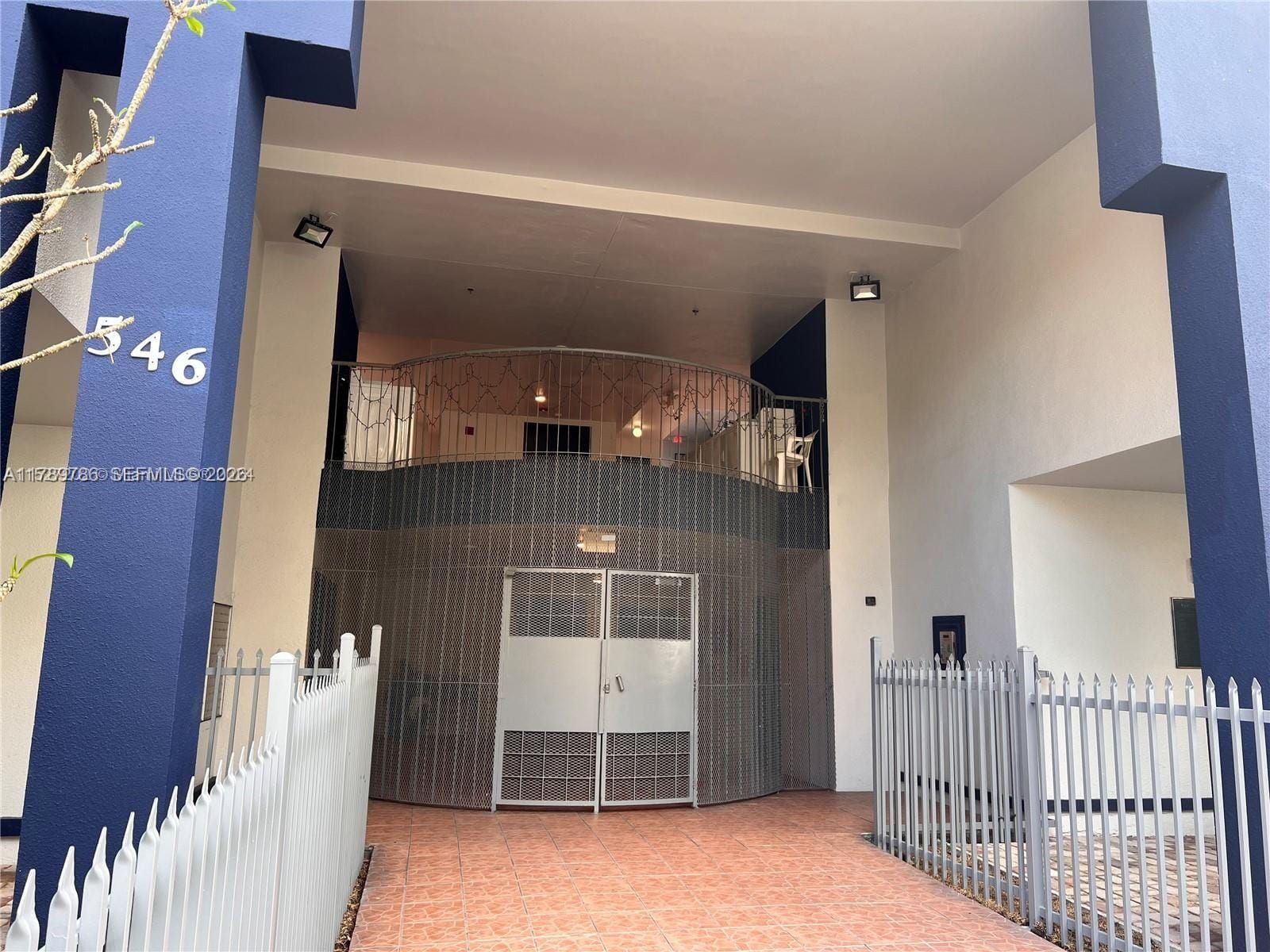 546 SW 1st Street 611 — photo 10