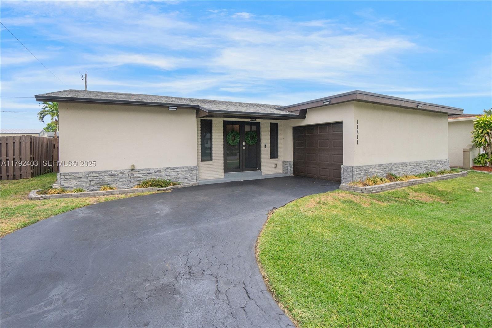 11811 NW 29th Street, Sunrise, FL 33323