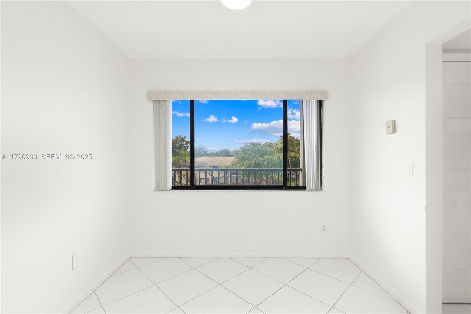 9585 N Belfort Circle 308, Tamarac, FL 33321 photo 13