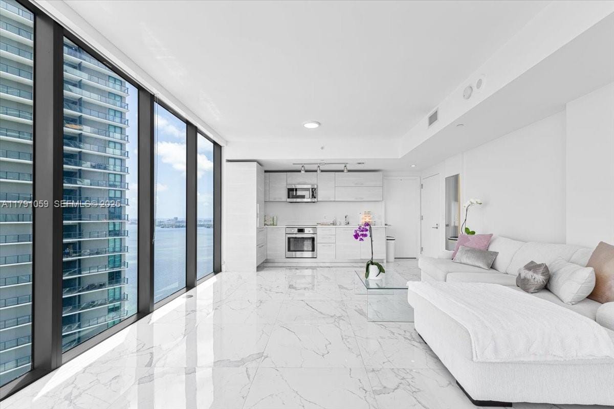 650 NE 32nd Street 3808, Miami, FL 33137 photo 7