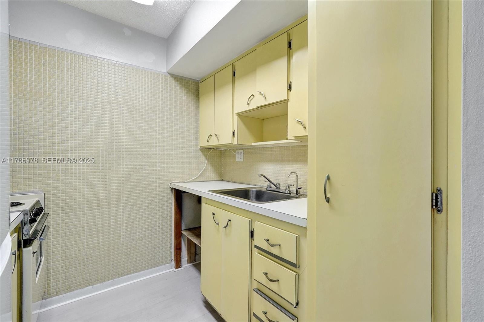 15610 NE 6th Avenue 34D, Miami, FL 33162 photo 11