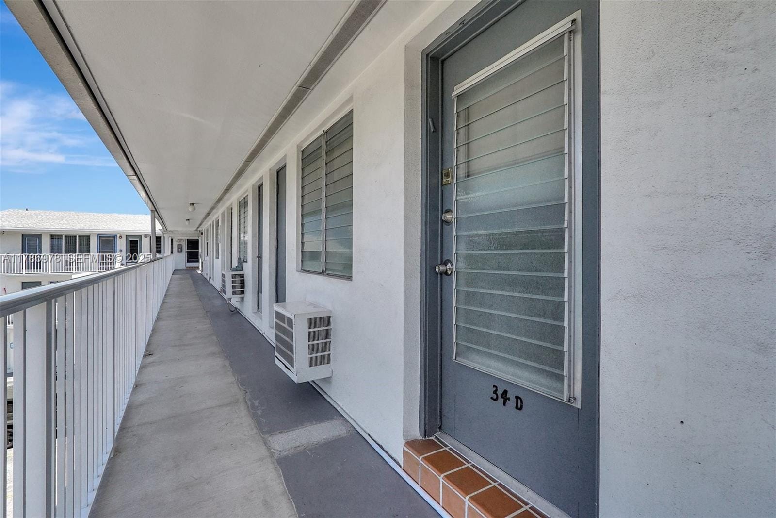 15610 NE 6th Avenue 34D, Miami, FL 33162 photo 3