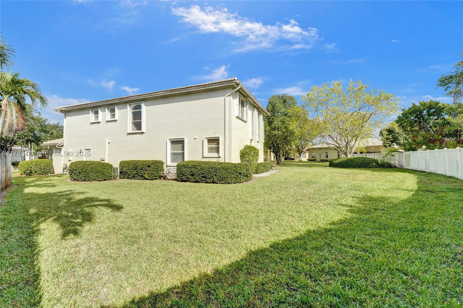 1951 NW 167th Terrace — photo 8
