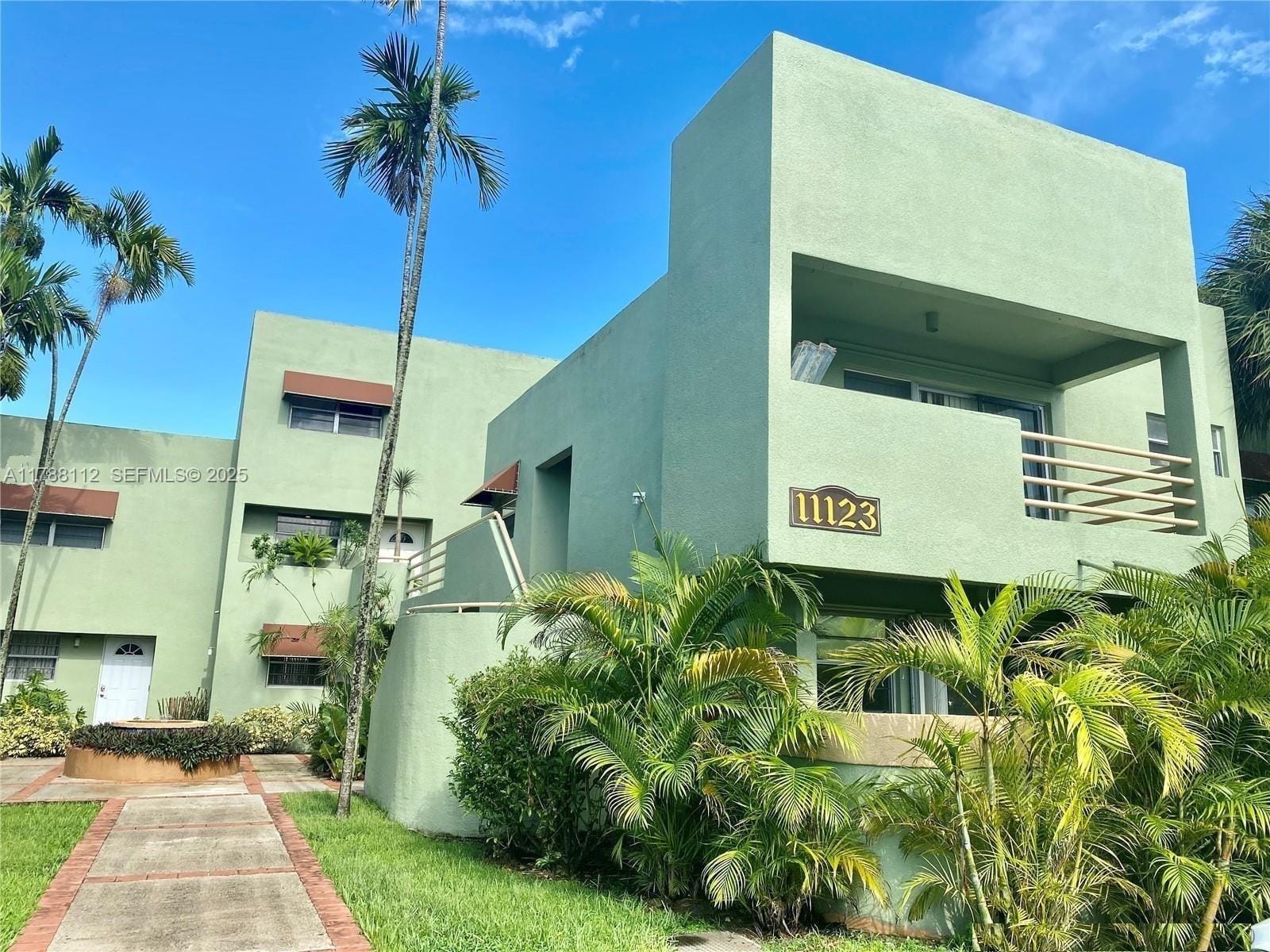 2 bedroom home for sale at 11123 7th, Miami, FL 33172 — $335,800