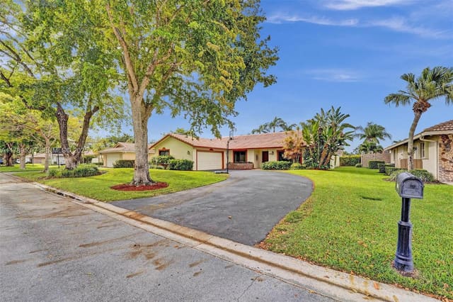 9780 NW 5th Court, Coral Springs, FL 33071