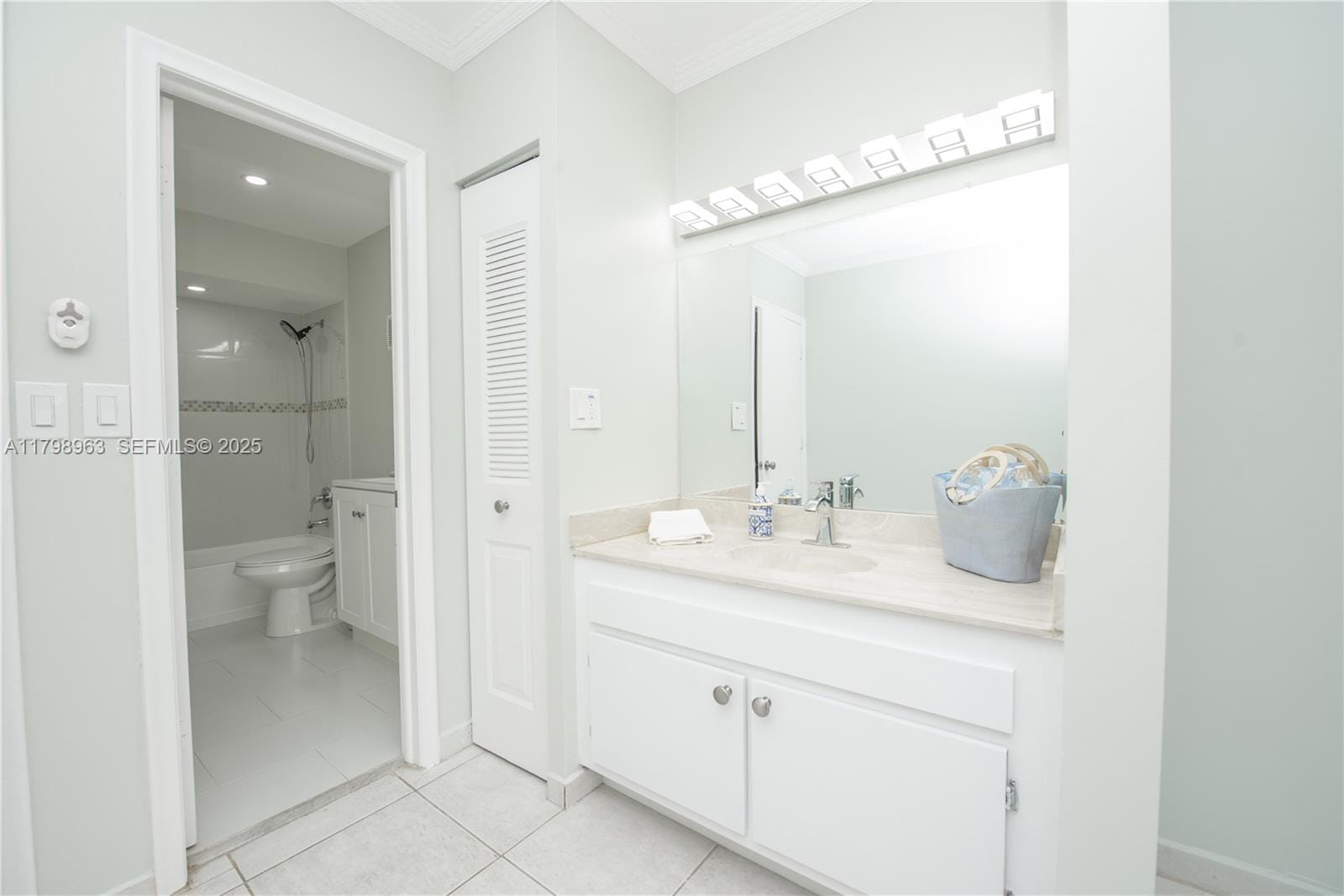 10945 SW 113th Place 1B, Miami, FL 33176 photo 30