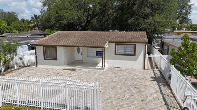 2265 NW 89th Street, sold in Bowman Park, Miami, FL