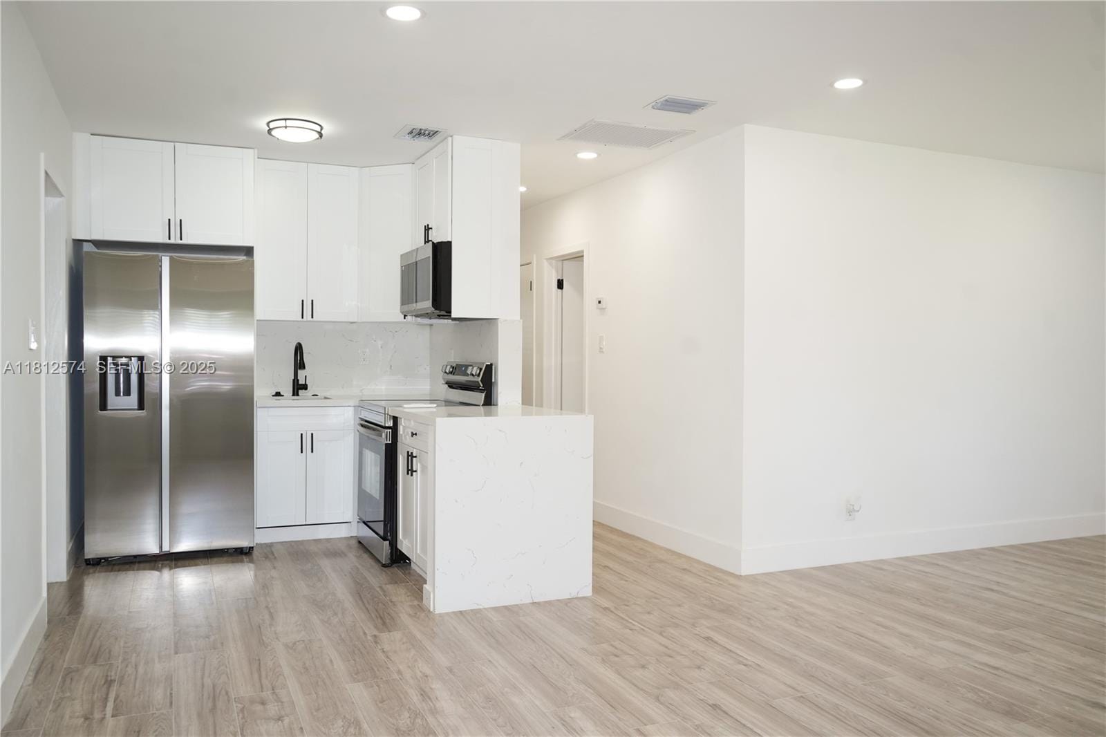 2411 NW 9th Street, Fort Lauderdale, FL 33311 photo 12