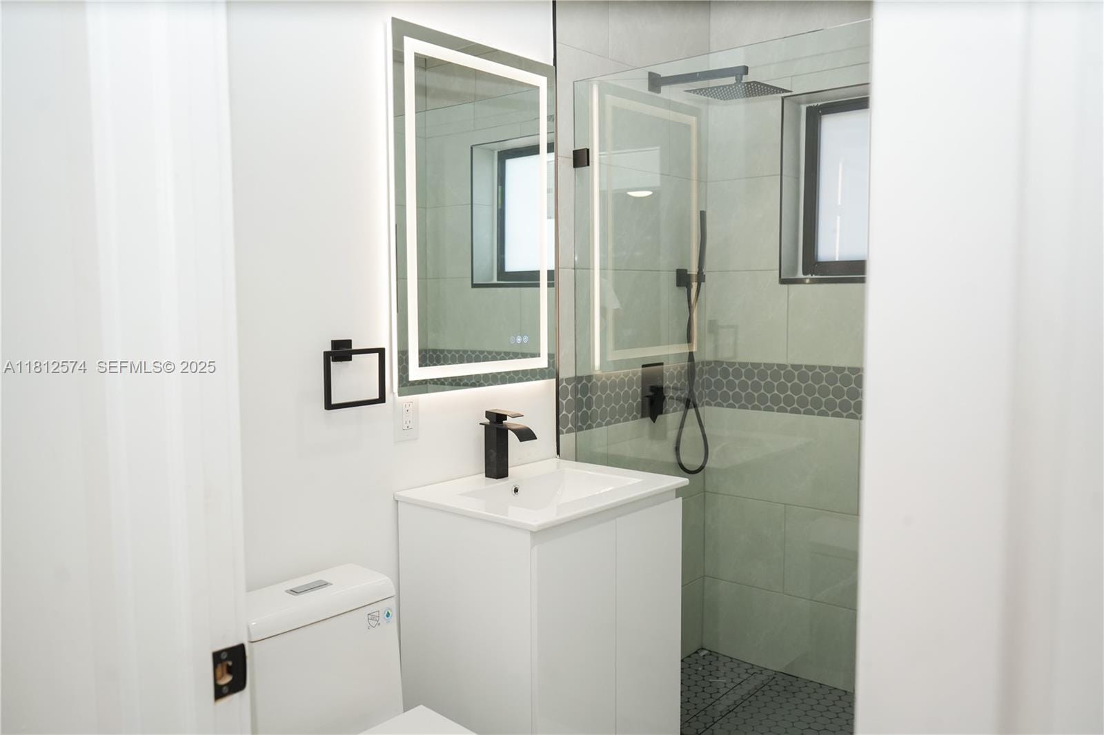 2411 NW 9th Street, Fort Lauderdale, FL 33311 photo 23