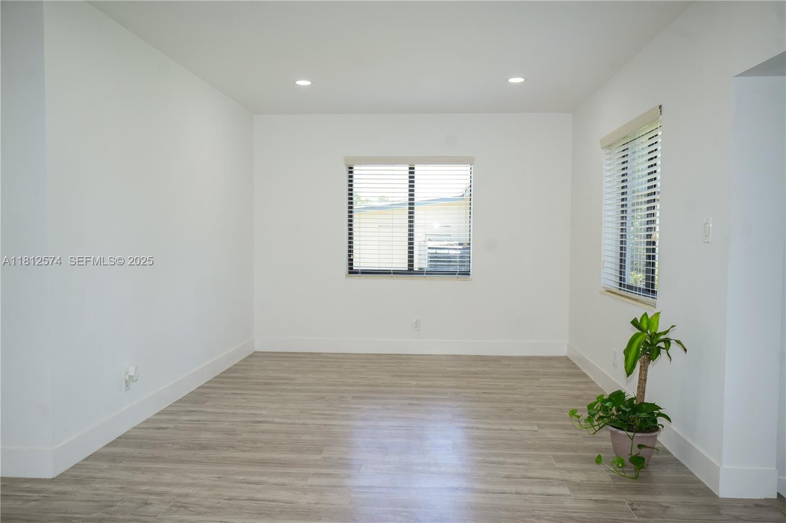 2411 NW 9th Street, Fort Lauderdale, FL 33311 photo 9