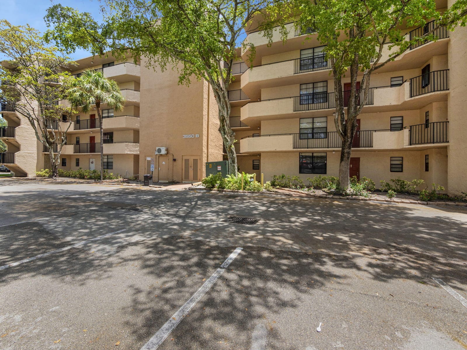 3550 Blue Lake Drive 402 — photo 2