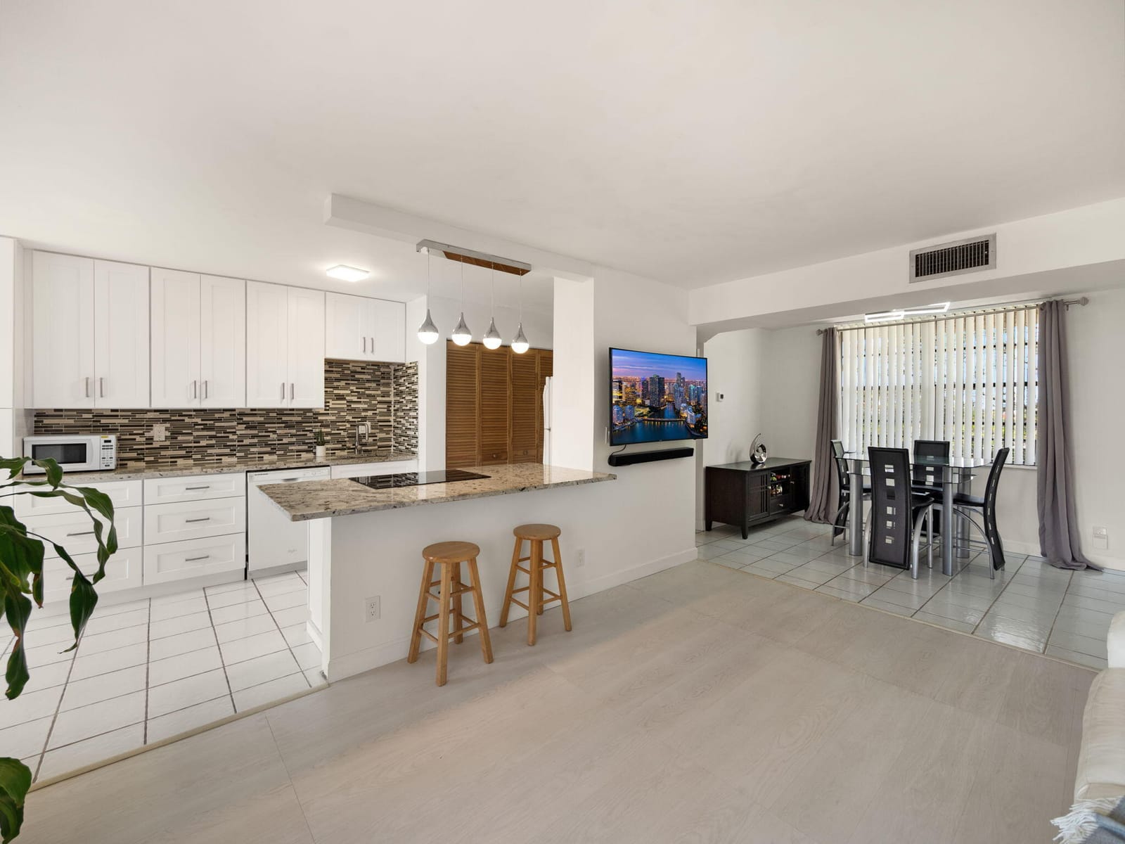 3550 Blue Lake Drive 402 — photo 5