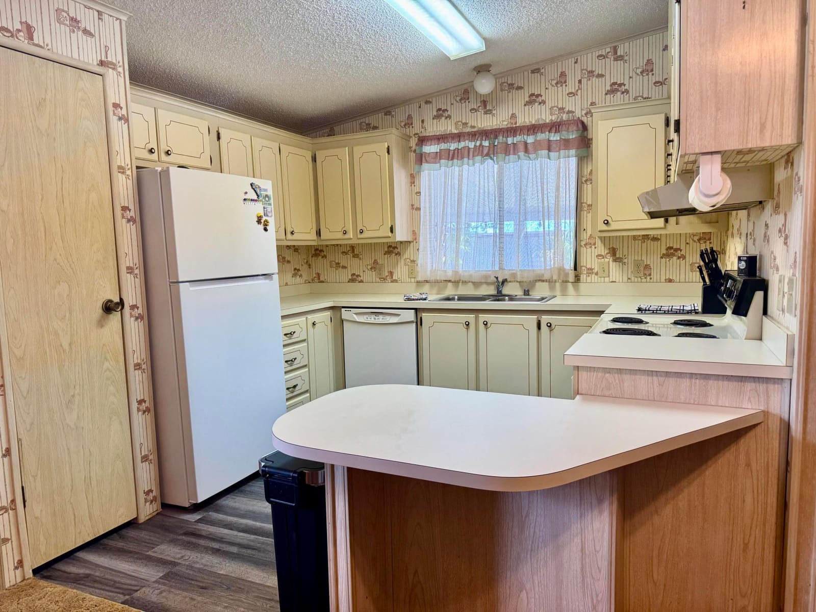 9313 SE 61st Drive, Okeechobee, FL 34974 photo 3