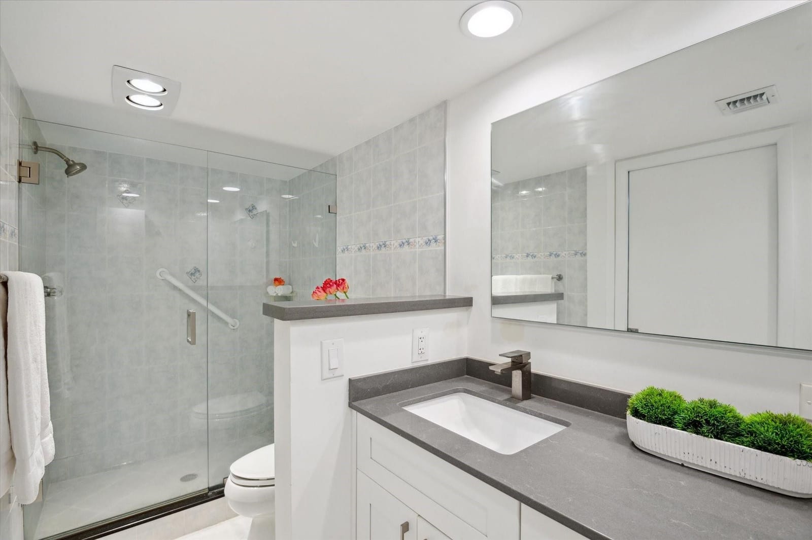 806 Cypress Boulevard 402 — photo 8
