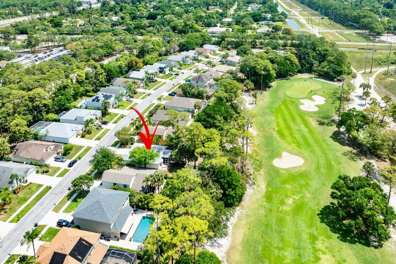 15092 Oak Chase Court, Wellington, FL 33414