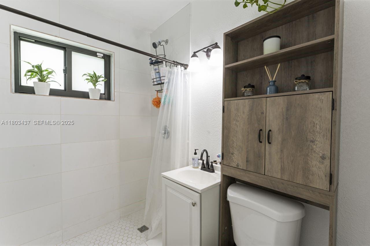 1330 NE 155th Street, North Miami Beach, FL 33162 photo 19
