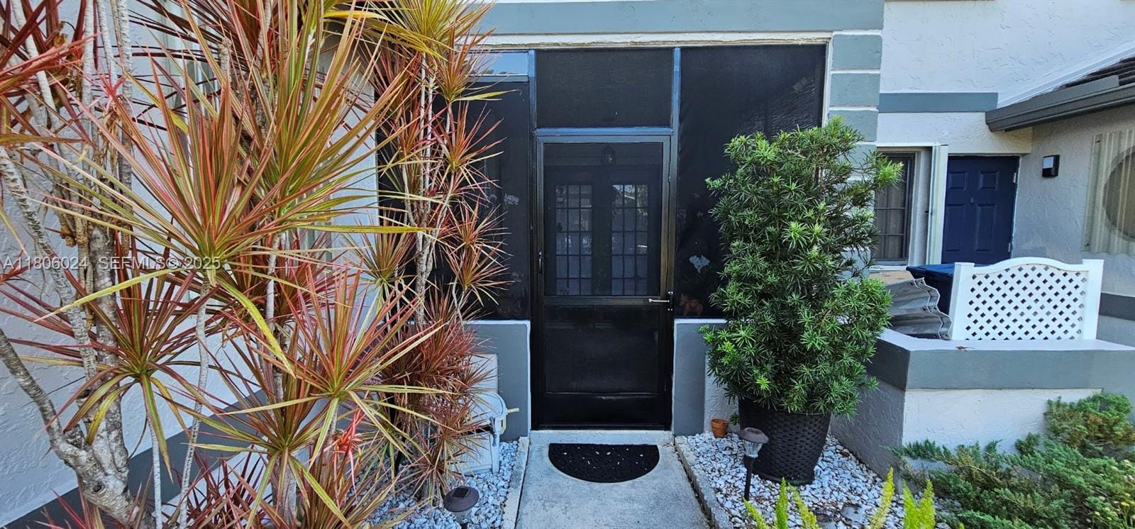 15545 SW 110th Terrace — photo 2