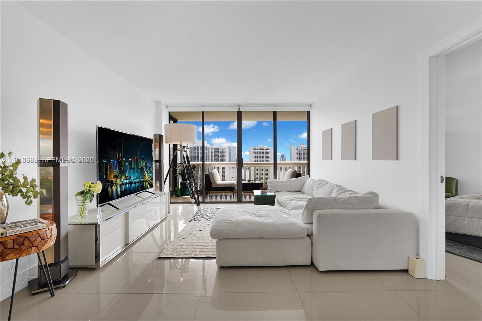 1000 Island Boulevard 2508, Aventura, FL 33160