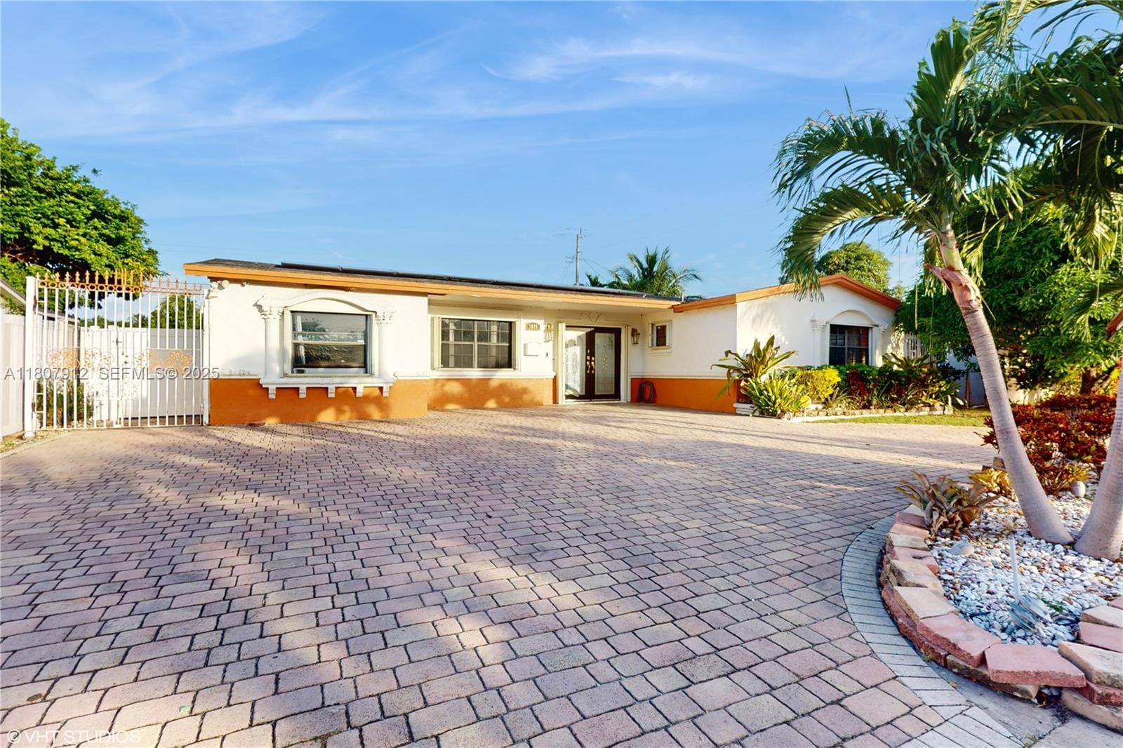 3920 NW 36th Avenue, Lauderdale Lakes, FL 33309 photo 2