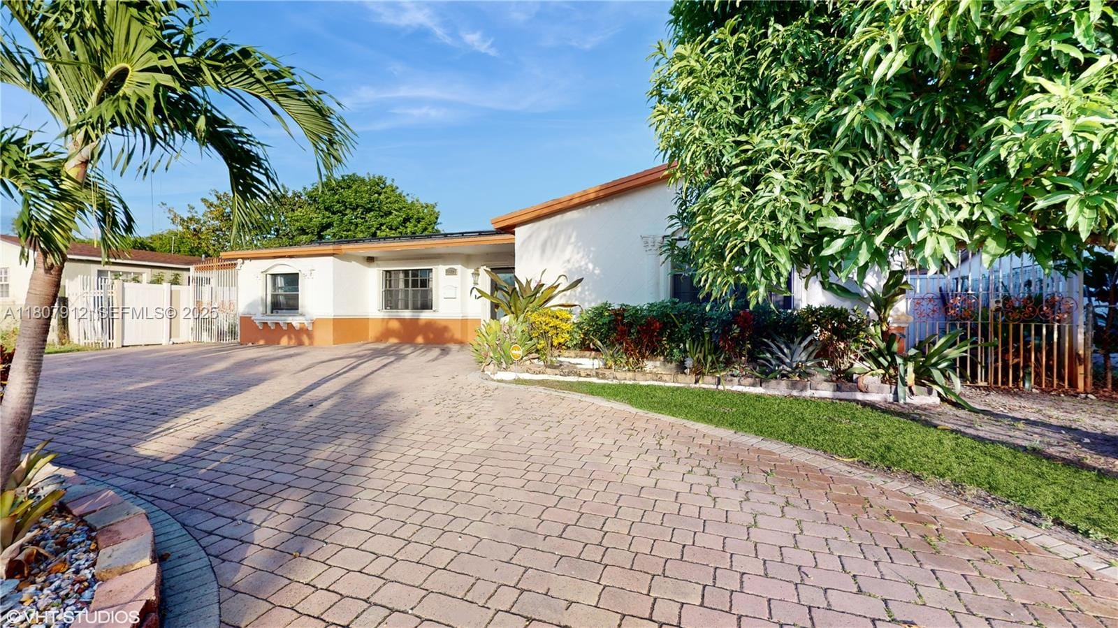 3920 NW 36th Avenue, Lauderdale Lakes, FL 33309 photo 3