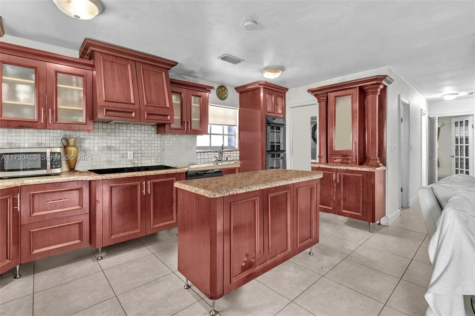 2631 NE 214th Street, Miami, FL 33180 photo 22