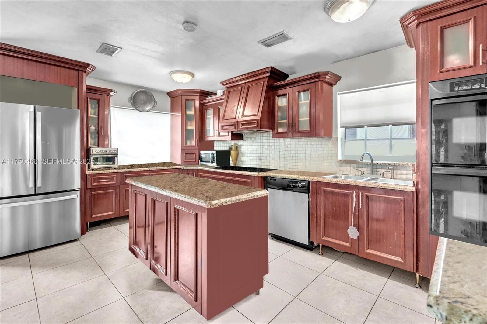 2631 NE 214th Street, Miami, FL 33180 photo 23
